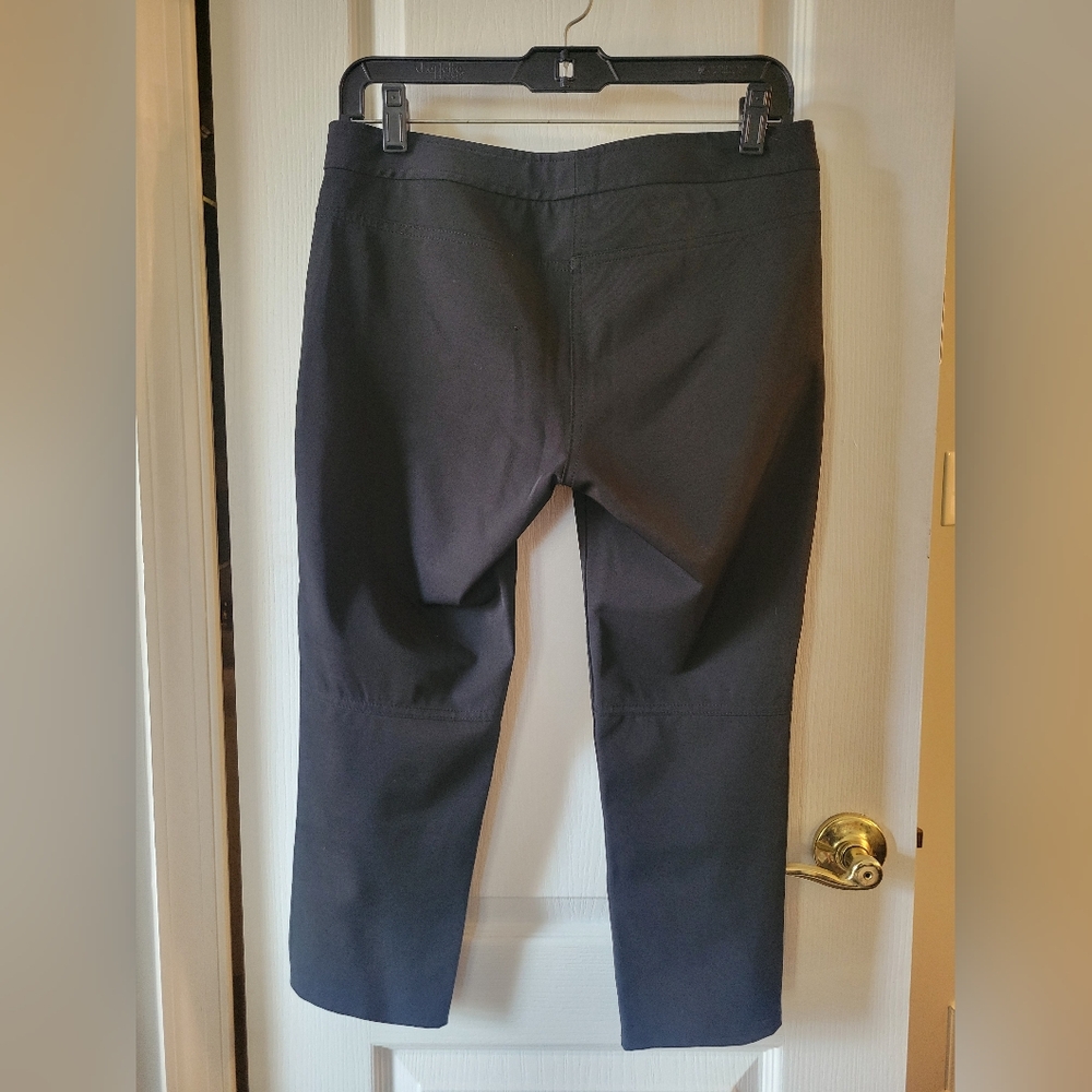 Theory Black Wool Blend Capri Cropped Dress Pants Trousers Women's Size 4 - Picture 7 of 10